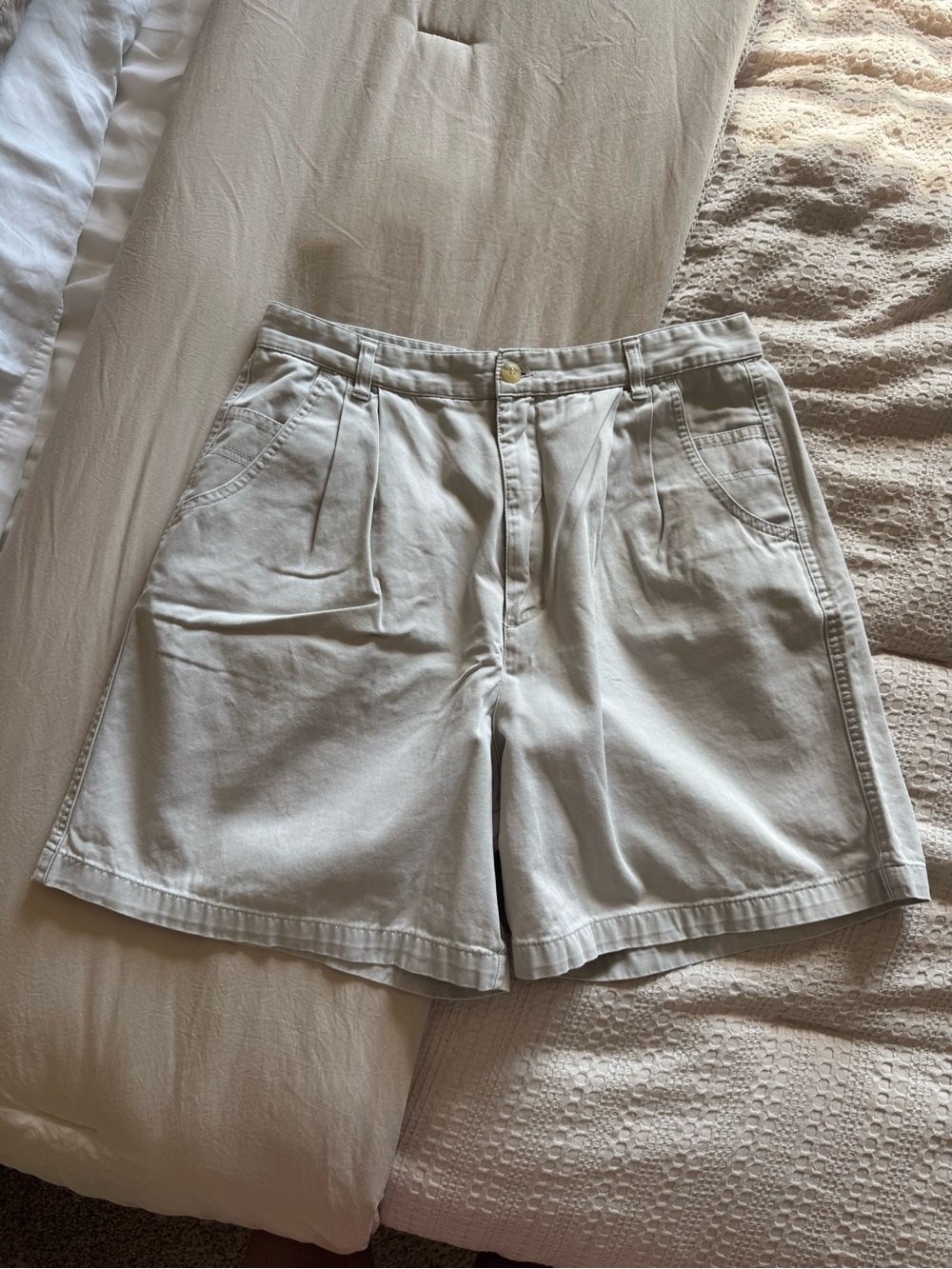 100% Cotton High Waisted Vintage Mom Shorts Khaki